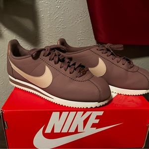 Woman’s Classic Nike Cortez